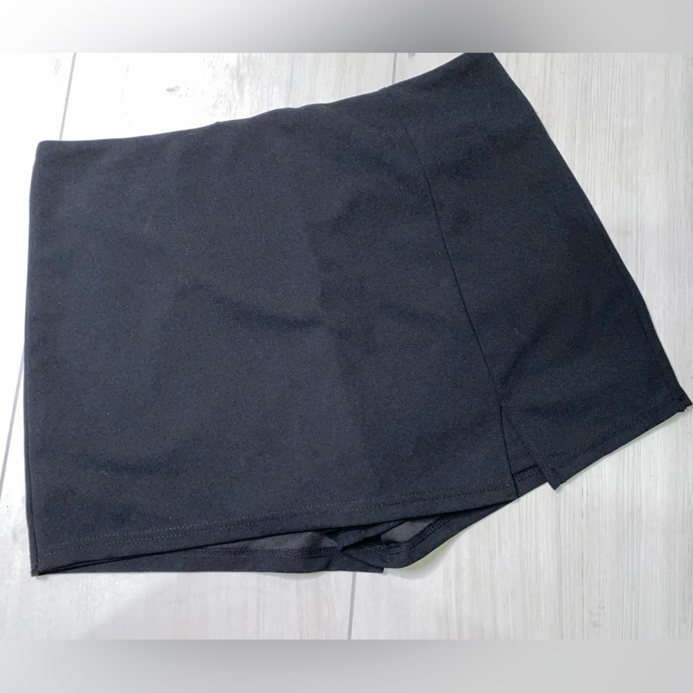 Black Mini Skort